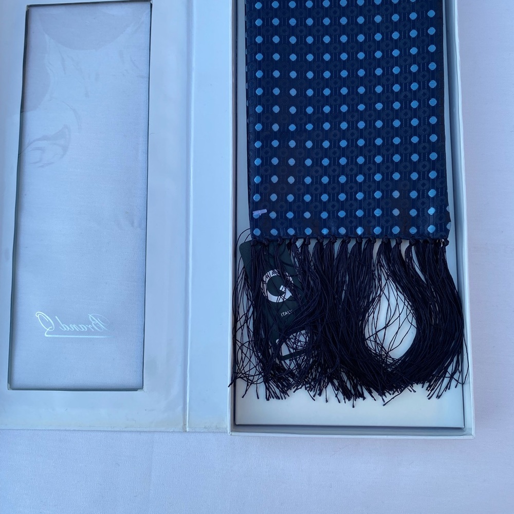 2/$45 NWT Brand Q fancy scarf - Picture 2 of 4